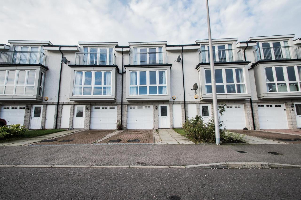 Apartment Woodlands Luxury 4 Bedroom Townhouse Cults Aberdeen