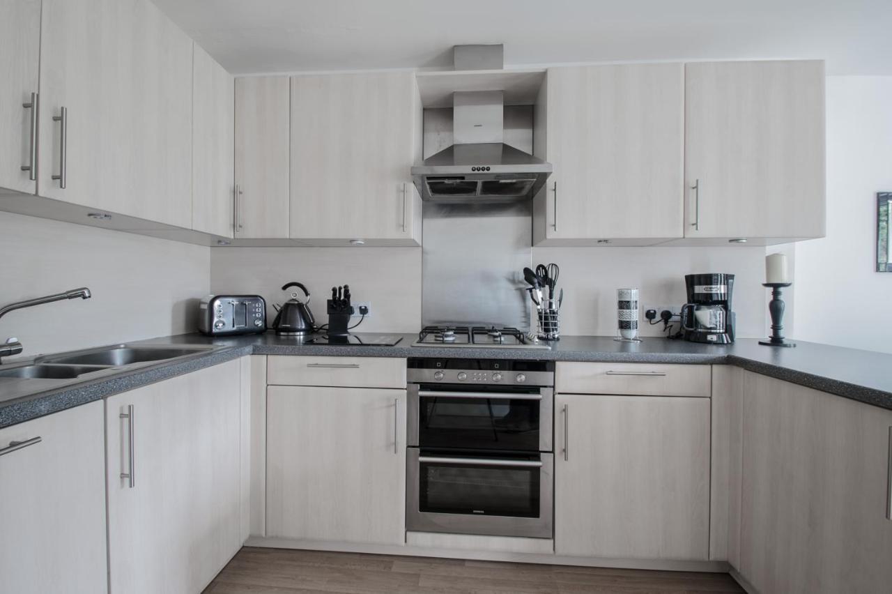 Apartment Woodlands Luxury 4 Bedroom Townhouse Cults